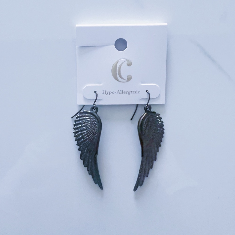 NWT Wing Earrings